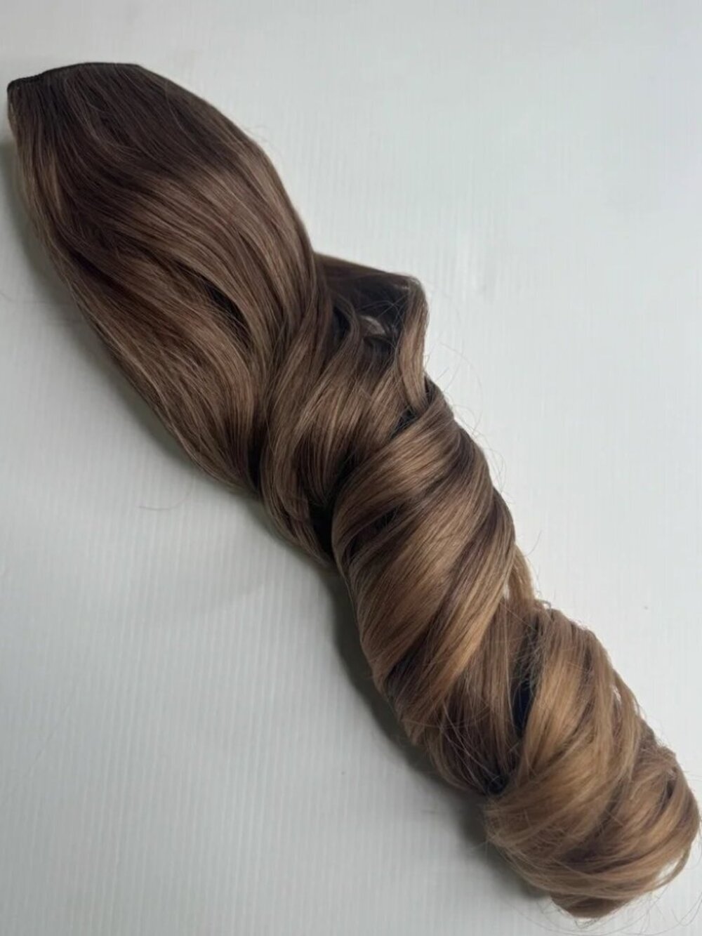 20” Human Hair Blend Clip-In Extensions – Wavy Natural Brown with Caramel Ombre - Picture 7 of 7